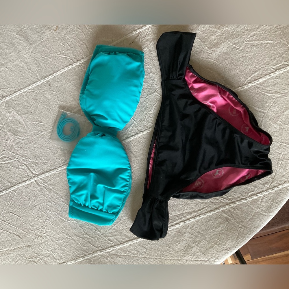 Victoria’s Secret Bikini Never Worn